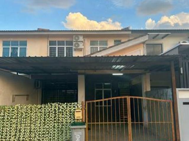 Rumah Teres 2 Tingkat Taman Serkam Ria Melaka