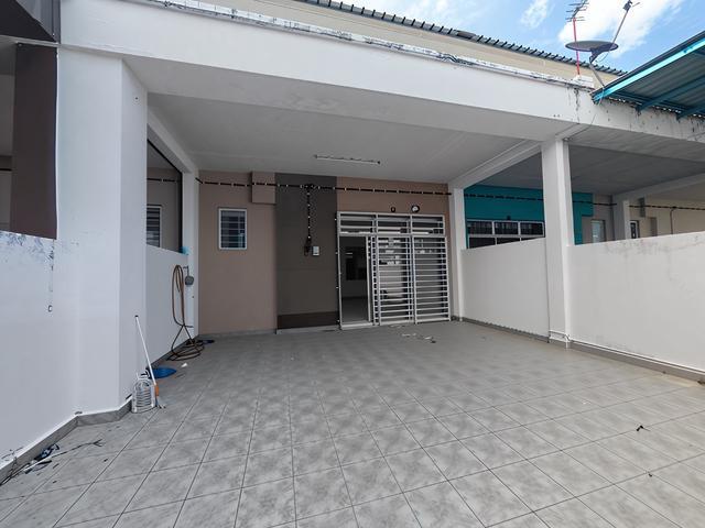 Rumah Teres 2 Tingkat Untuk Dijual di Taman Mengkibol Kluang