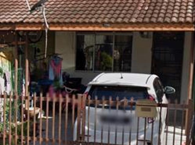 Rumah Teres 2 Tingkat untuk dijual di Taman Rinting