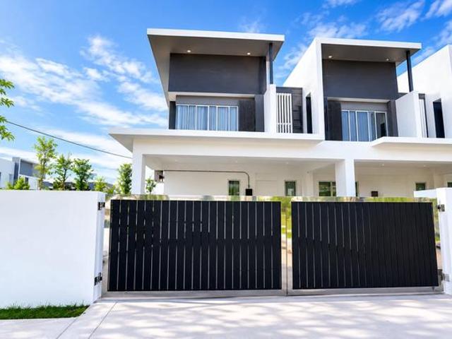 Rumah Teres 2 Tingkat Untuk Dijual 4 Bilik Kluang
