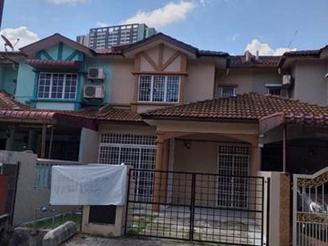 BANGI SEK 8 TERES 2 TINGKATNONBUMI LOT Menghadap Kawasan Lapang