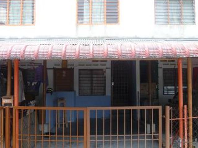 Rumah Teres Town House Pusat Bandar Merlimau