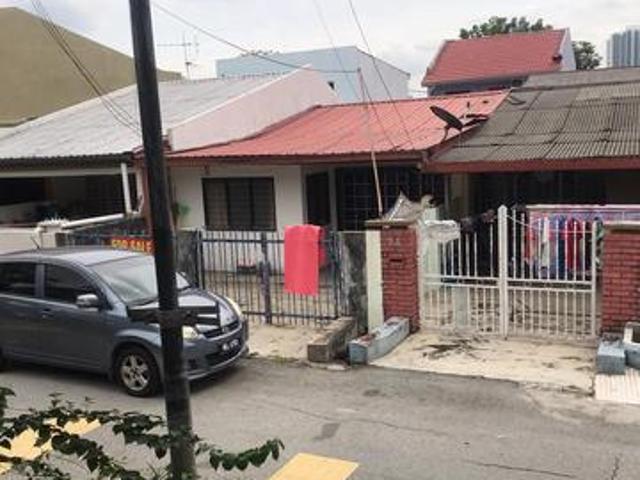 Rumah teres untuk dijual