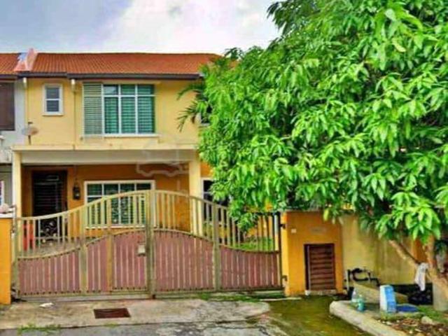 Rumah Teres 2 Tingkat Corner Lot Untuk Disewa