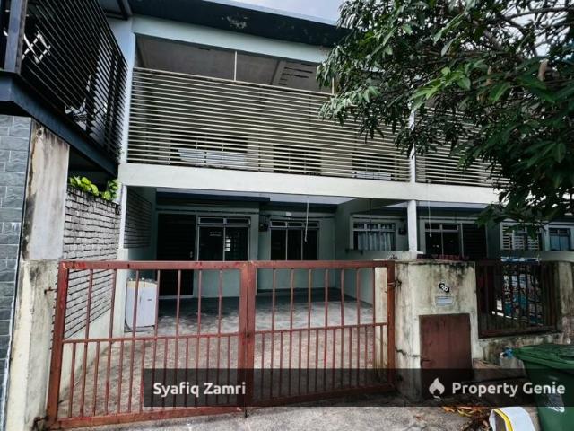 Rumah Teres Bandar Kuantan Putri BKP Tanjung Lumpur, Kuantan
