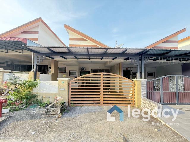 Rumah Teres Cantik Puncak Bougainvilla Kuala