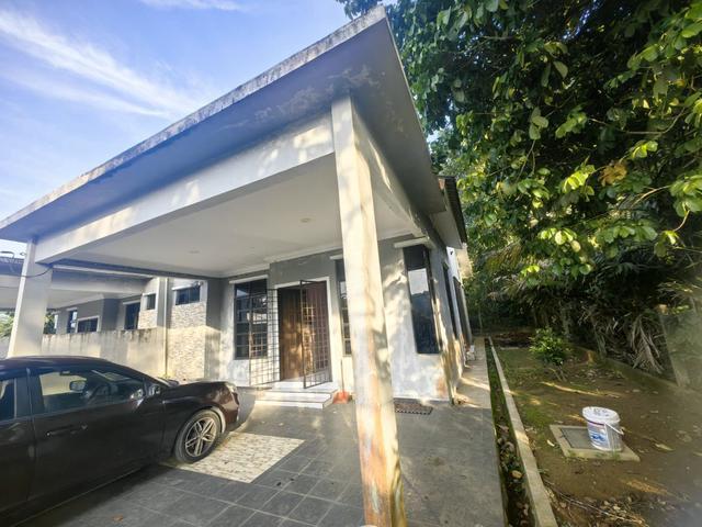 Rumah teres Corner lot lanchang height