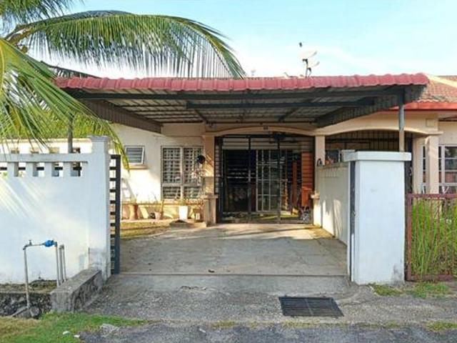 Rumah Teres Corner Lot Untuk Dijual di Seri Kembangan