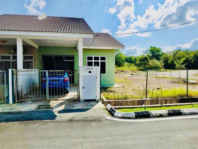 Rumah Teres Cornerlot