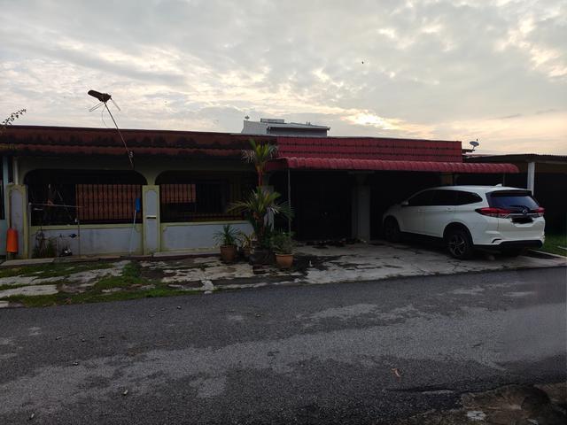 Rumah Teres Di Taman Aman Sekinchan untuk dijual
