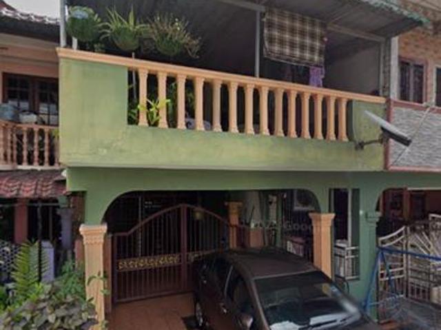 Rumah Teres di Taman Medan PJS 2