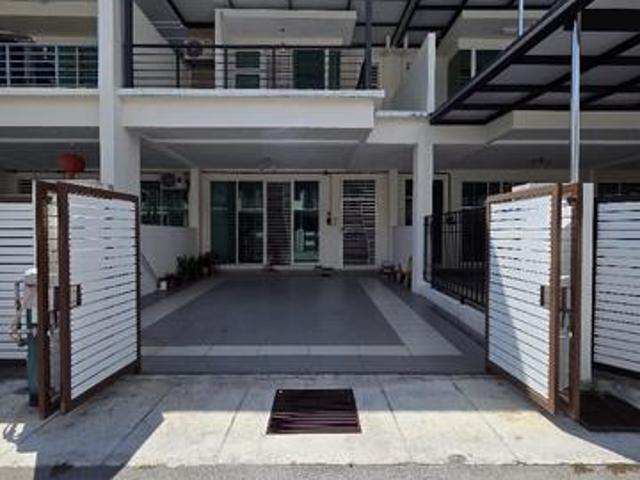 Rumah Teres Dua Tingkat Taman Seri Genting Balik Pulau