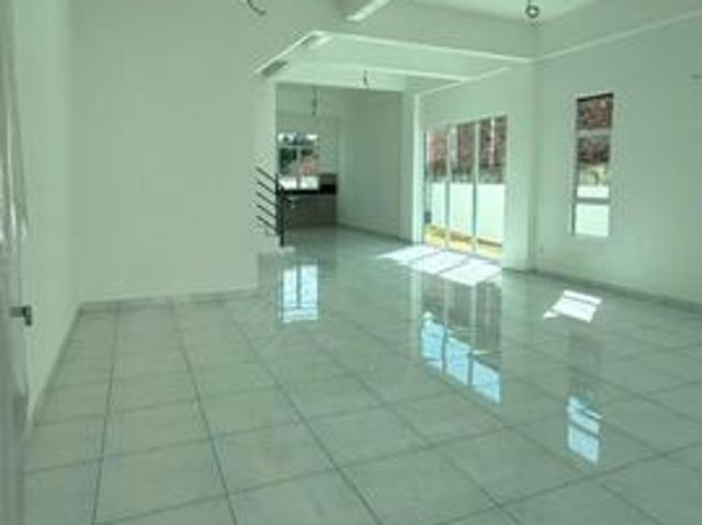 Rumah Teres Dua Tingkat untuk Dijual di Kulim