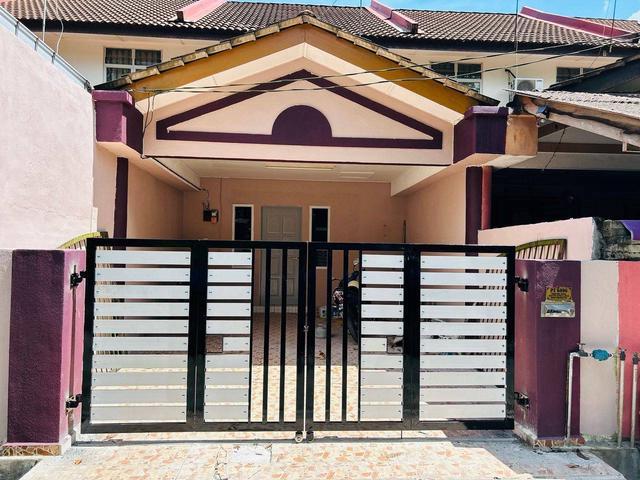 Rumah Teres Dua Tingkat di Binjai Tok Kapur Binjai Chukai