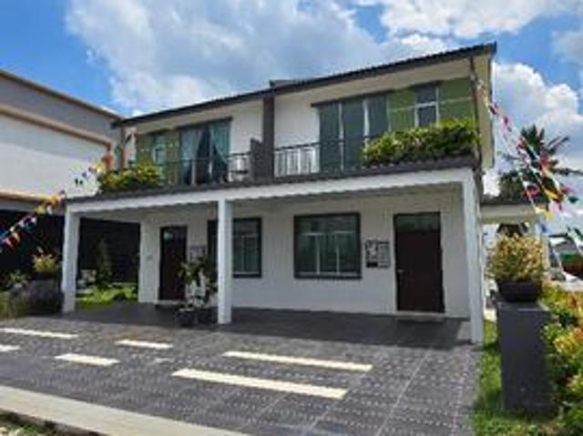 DoubleStorey Terrace Intermediate Unit Scientex Jenjarom