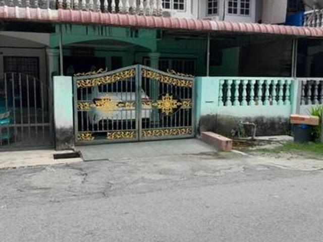 Rumah Teres Dua Tingkat Manjung Point Dekat Aeon Siap Renovate