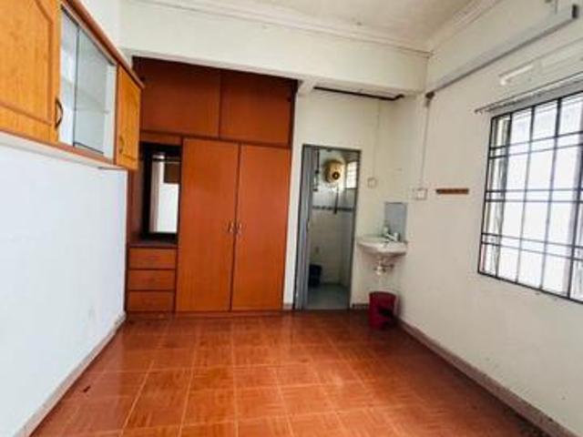 Rumah Teres Freehold 3 Bilik Di Taman Pasir Emas