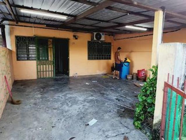 Rumah Teres Murah For Sale Rumah Besar ready renovated