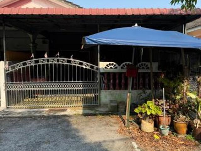 Rumah Teres Open Facing Hutan Melintang