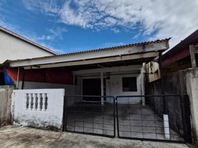Rumah Teres Pasir Tumbuh Untuk Dijual