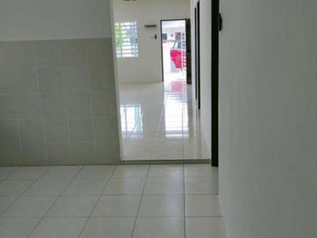 Rumah Teres Semi D UNTUK DijualSetiawan Manjung