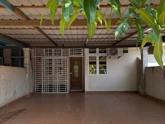 Rumah Teres Manir Kuala Terengganu