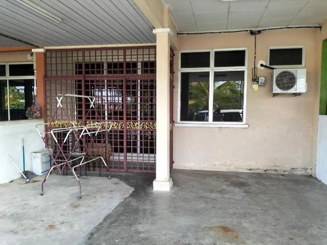 RUMAH Teres Sederhana Taman Seri Hosba