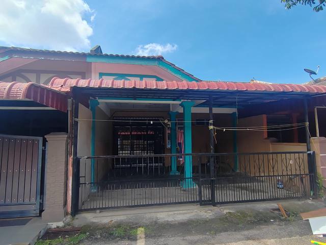 Rumah Teres Setingkat