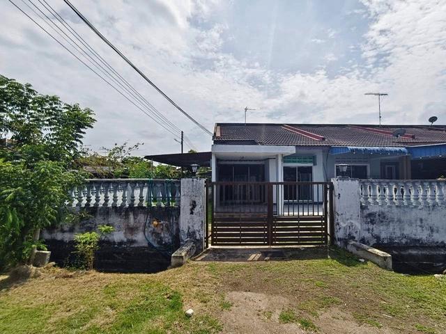 Rumah Teres Setingkat Corner Lot Taman Korakyat KLuang Johor