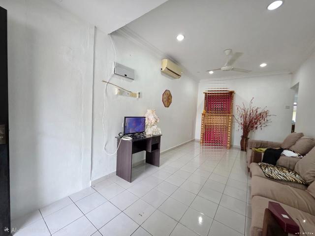 Rumah Teres Setingkat Bukit Pinang
