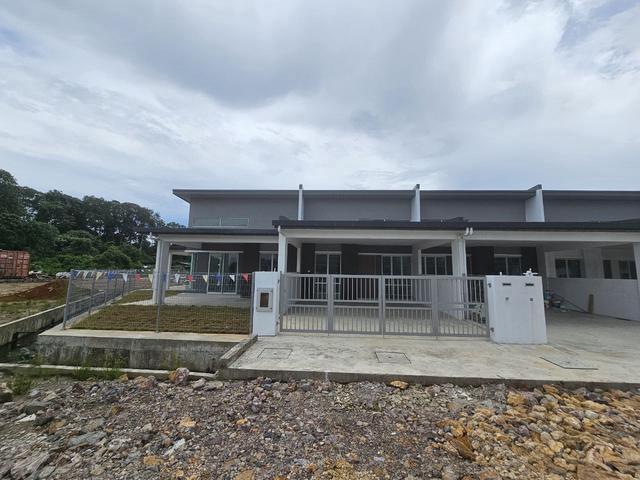 Rumah Teres Setingkat dekat Malihah Kuching