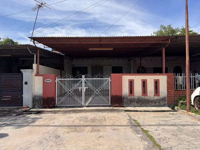 RUMAH TERES SETINGKAT di BAKAR ARANG SUNGAI PETANI KEDAH UNTUK DIJUAL