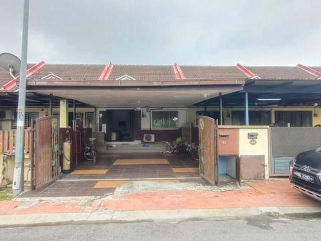 rumah teres setingkat di taman meru for fale