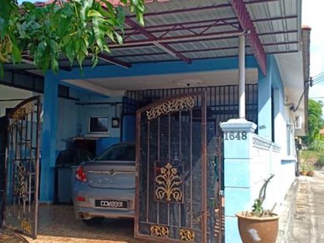 RUMAH TERES SETINGKAT di TAMAN SRI GAMELAN UNTUK DI JUALENDLOT