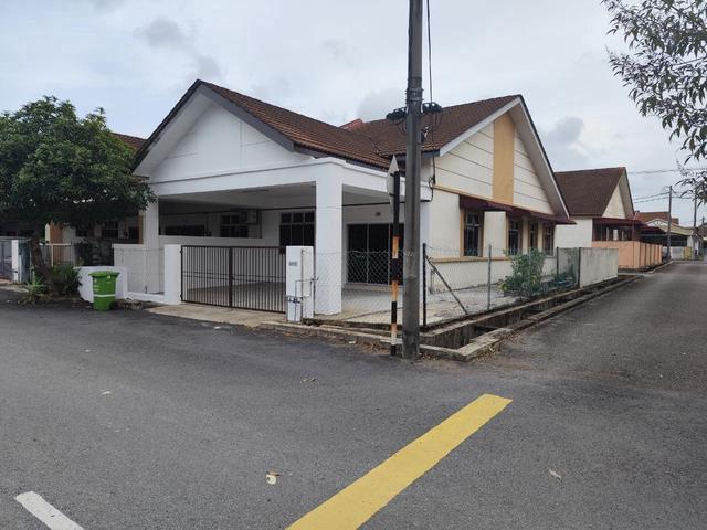 Rumah teres setingkat endlot taman shahzan indera mahkota 3