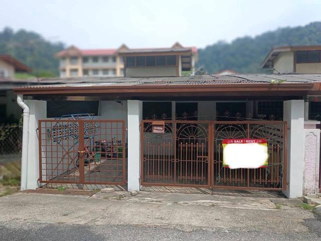 RUMAH TERES SETINGKAT FACING OPEN Semambu