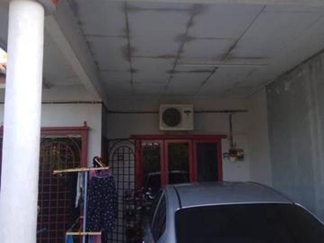 Rumah Teres Setingkat Freehold