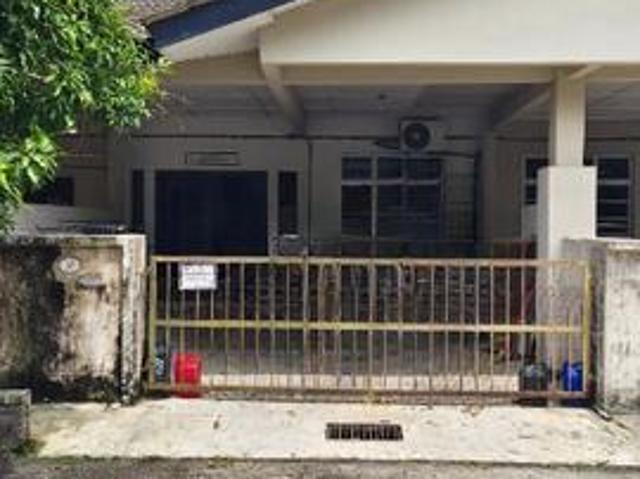 Rumah teres setingkat Indera mahkota 15