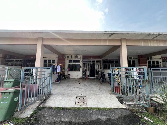 RUMAH TERES SETINGKAT OPEN FACING Pandan Makmur