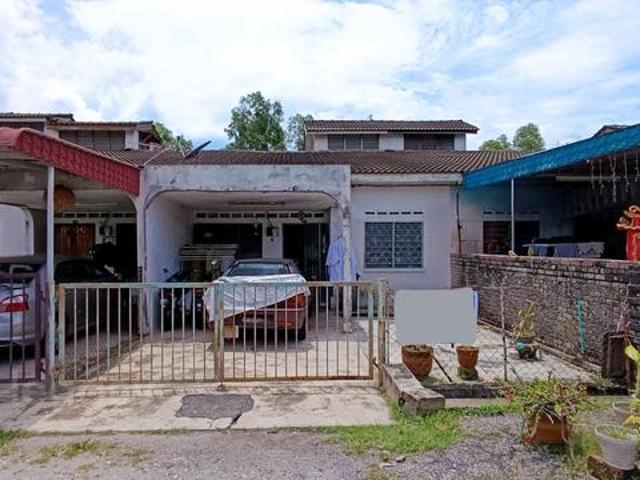 Rumah Teres Setingkat Lahat untuk Dijual
