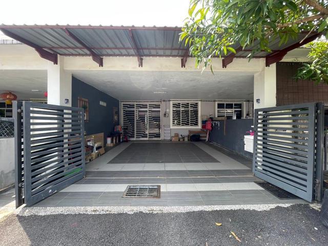 RUMAH TERES SETINGKAT MURAH Kg Padang Kuantan