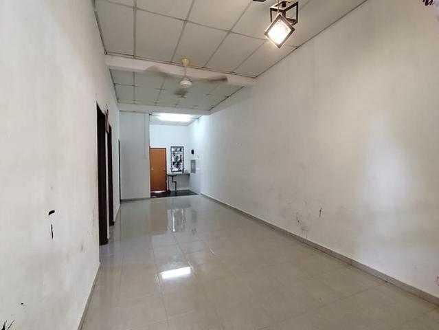 Rumah teres Setingkat Permatang Badak Perdana Kuantan utk dijual