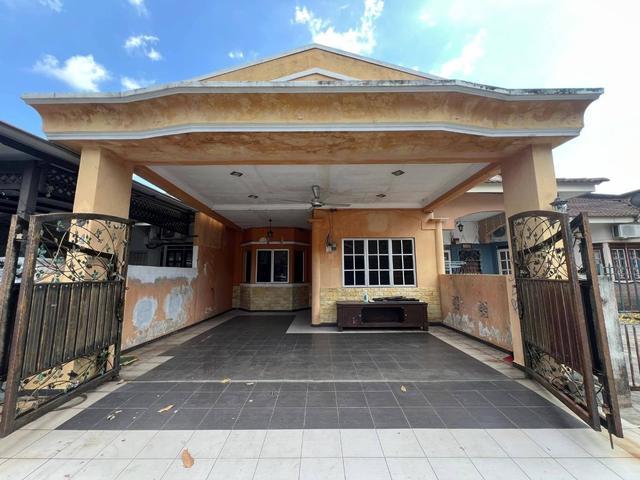 Rumah Teres Setingkat Renovated Cantik Taman Iskandar 3 Seri Iskandar