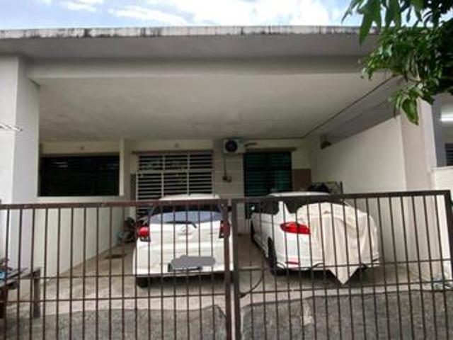 Rumah Teres Setingkat Taman Alor Ara Aman Pekan Pahang untuk dijual