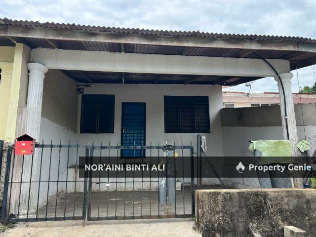Rumah Teres Setingkat Taman Dato' Rashid, Kuantan, Pahang
