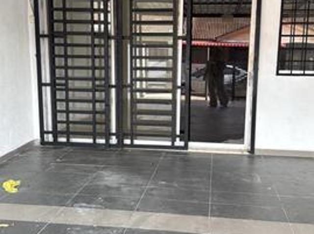 Rumah Teres Setingkat Taman Intan Perdana PD untuk dijual