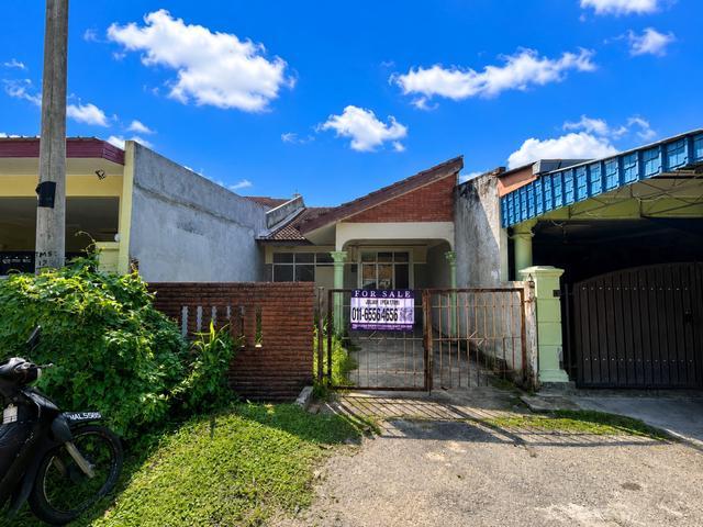 Rumah Teres Setingkat Taman Mahsuri Pulau Sebang Alor Gajah Melaka
