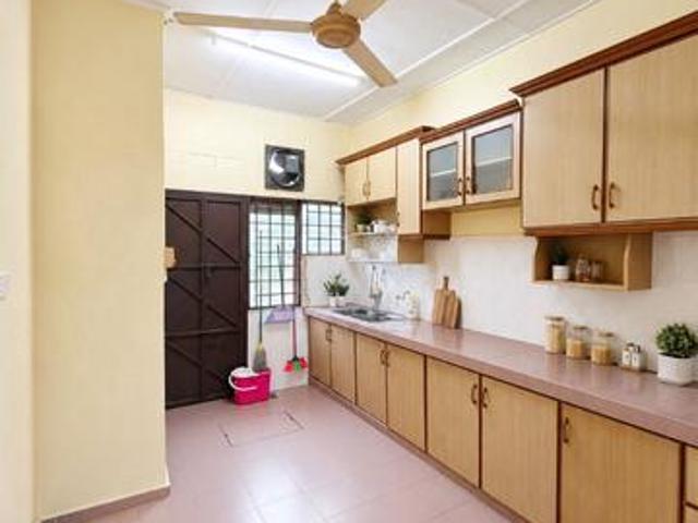 Rumah Teres Setingkat Taman Saga Kulai