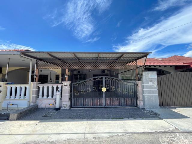 RUMAH TERES SETINGKAT Taman Setia Kasih Muar BELOW VALUE