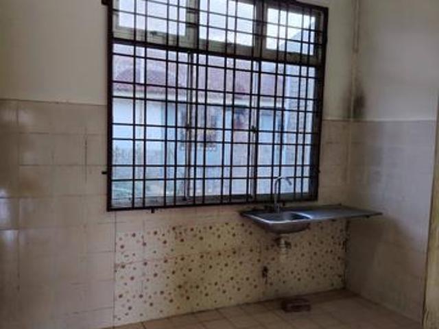 RUMAH TERES SETINGKAT Taman Sri Inderapura